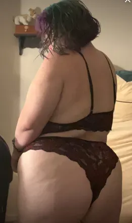 OnlyFans account  southernpeachesandcream avatar 1