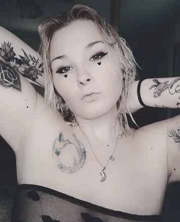 OnlyFans cuenta onyxwitch header 2