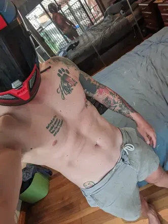 OnlyFans account  joshreynoldsinthehelmet avatar 1