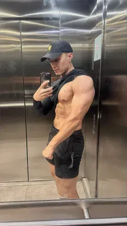 OnlyFans account  seinenflex avatar 1