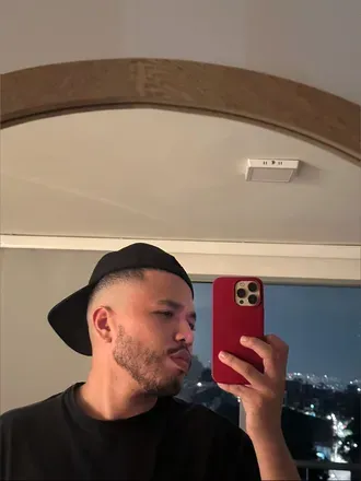 OnlyFans account  scrisst avatar 1