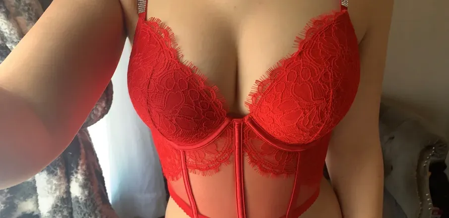 OnlyFans cuenta sierraluxxe header 2