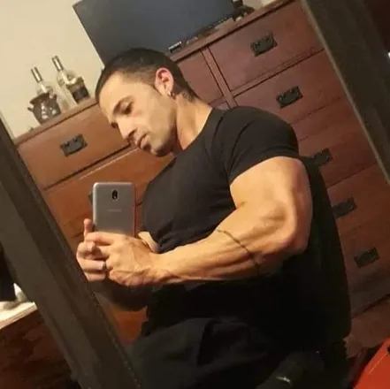 OnlyFans cuenta rickyphysique88 header 2