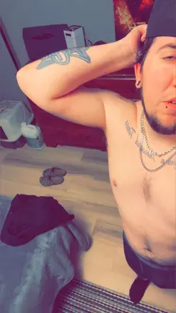 OnlyFans account  emerald_resolve avatar 1