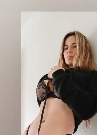OnlyFans cuenta prysilarose header 2