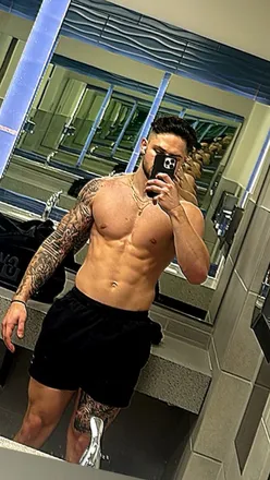 OnlyFans cuenta tommylloyd avatar 1