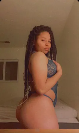 OnlyFans cuenta unique_jones header 2
