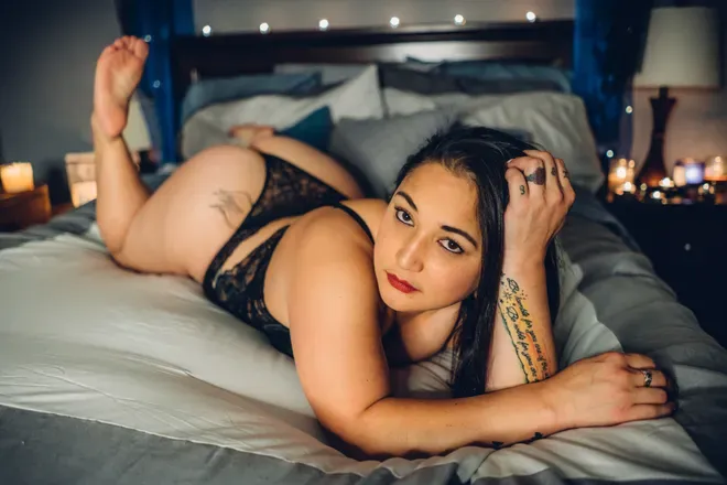OnlyFans account  lisadoesit header 2