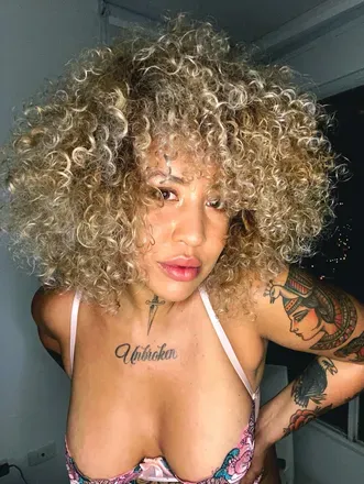 OnlyFans cuenta kimitoxic avatar 1