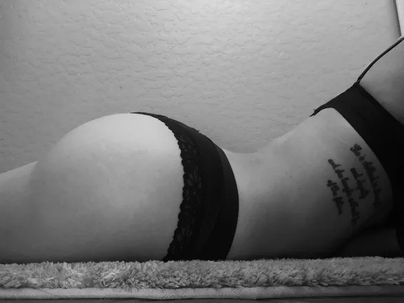 OnlyFans cuenta babygirll1018 header 2