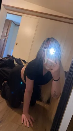 OnlyFans account  carlyybabyy69 header 2