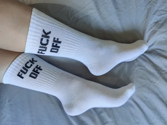 OnlyFans cuenta littlenichefeet header 2