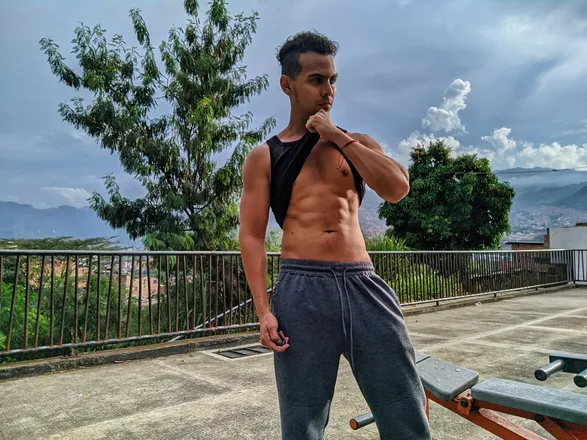 OnlyFans cuenta u244336782 header 2