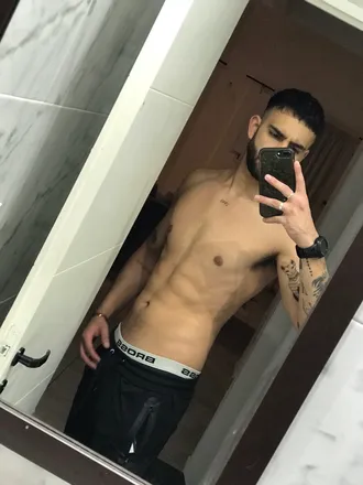 OnlyFans cuenta matiasgaleano.j header 2