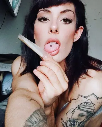 OnlyFans cuenta stoned_afrodita avatar 1