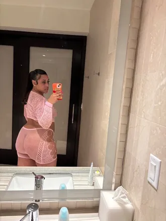 OnlyFans account  yellowma header 2
