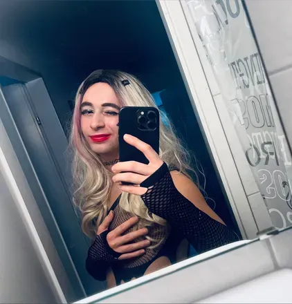 OnlyFans cuenta sissmine avatar 1