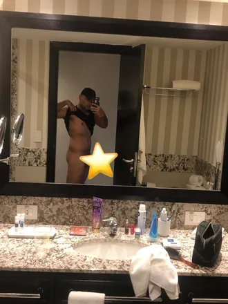 OnlyFans cuenta alejandro2rr header 2