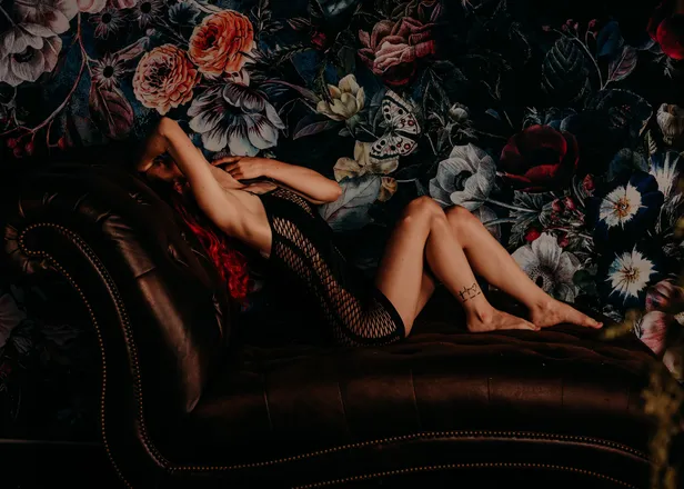 OnlyFans account  u052611720thtgirl header 2