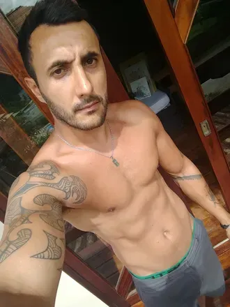 OnlyFans account  pauloubt avatar 1