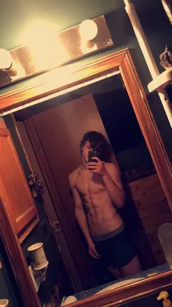OnlyFans account  prettyboyshmitty avatar 1