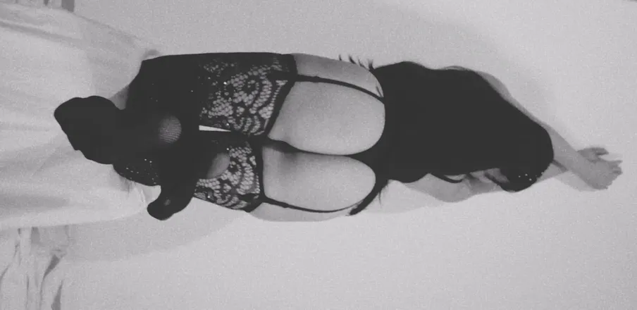 OnlyFans cuenta mariiatni header 2