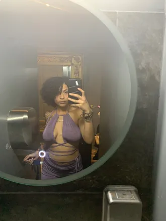 OnlyFans account  prettyyoungthingbyt.t header 2