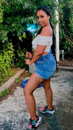 OnlyFans cuenta mariwannaplaytoo header 2