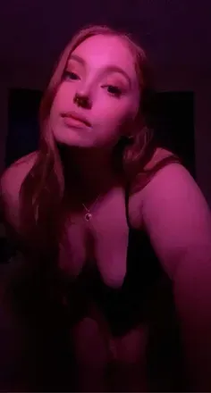 OnlyFans cuenta honeysvckleonmee avatar 1