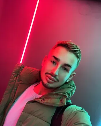 OnlyFans cuenta dominik_087 header 2
