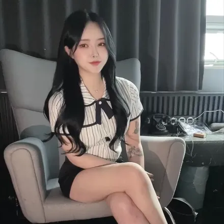 OnlyFans cuenta goddessahri header 2