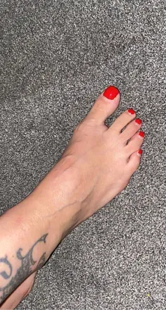OnlyFans cuenta toesandboobs7919 header 2