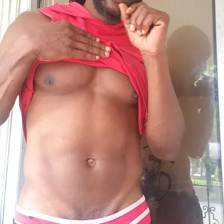 OnlyFans account  mrsexxxychocolate avatar 1
