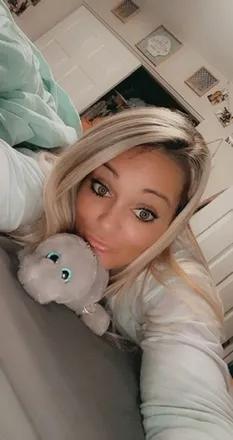 OnlyFans cuenta kaylyn86 header 2