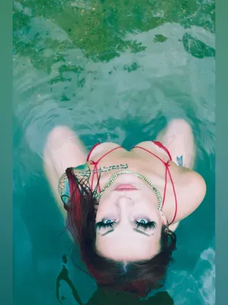 OnlyFans cuenta luxurypeach00 avatar 1