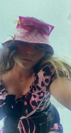 OnlyFans account  e-girl19 avatar 1