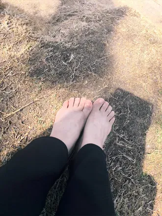 OnlyFans cuenta anghelmorenafeet header 2