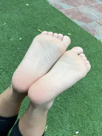 OnlyFans cuenta piestraviesotes avatar 1