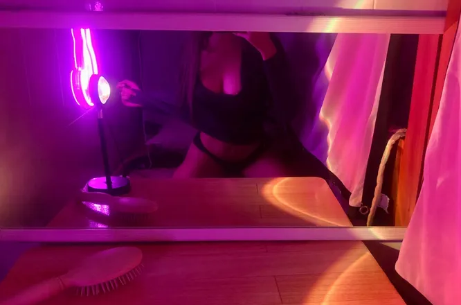 OnlyFans cuenta ayakamoe2910 header 2