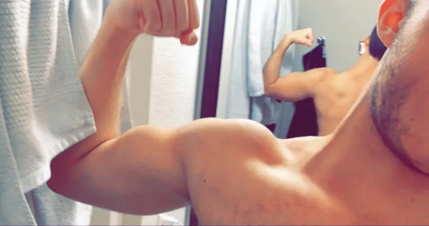 OnlyFans cuenta spicyfratguyscotty header 2