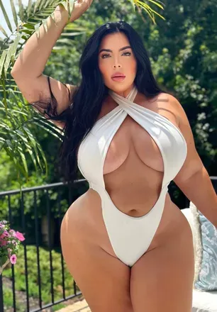 OnlyFans account  nicolenurko avatar 1