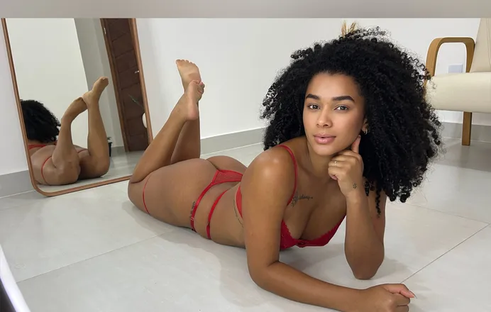 OnlyFans cuenta b_ribeiro header 2