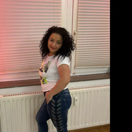 OnlyFans cuenta little_maya19 header 2