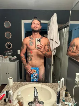 OnlyFans cuenta just_the_naked_painter avatar 1