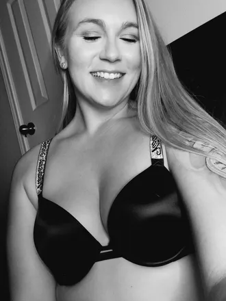 OnlyFans account  tatm1lkyblonde header 2