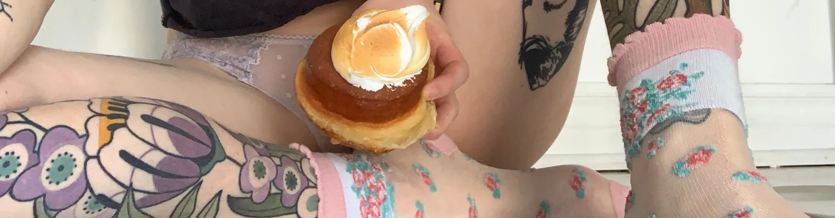 OnlyFans cuenta donutslut header 2