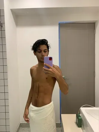 OnlyFans cuenta twinkraschiery avatar 1