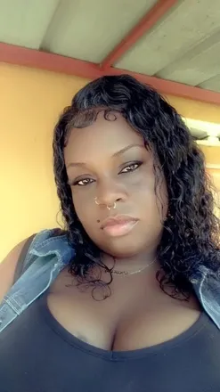 OnlyFans cuenta juicyvalory header 2