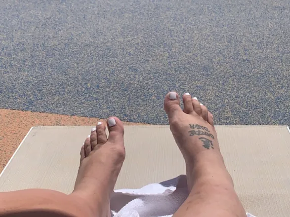 OnlyFans cuenta madigreyeyes header 2