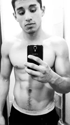 OnlyFans cuenta latinos_ricos header 2
